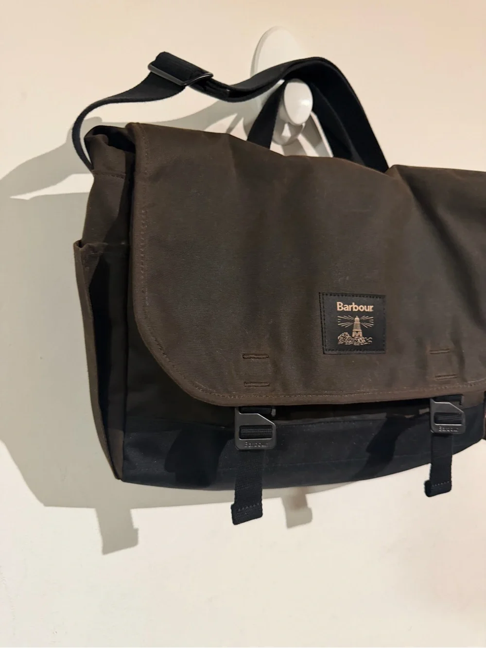 Barbour Men's Green Waxed Canvas Messenger Bag
